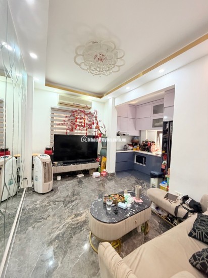 Cực Hiếm, Nhà Lô góc hồ tây chỉ 11 tỷ, 5 tầng, mặt tiền 4.4m. Vừa ở, vừa kinh doanh